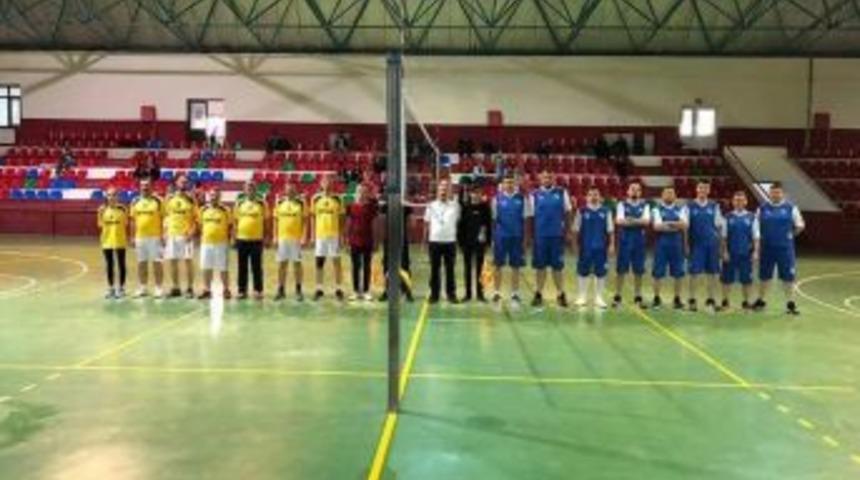 Emet&rsquo;te Voleybol Turnuvası Sona Erdi