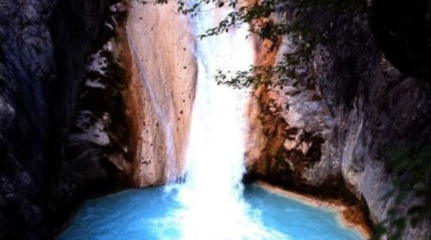 Mavi G&ouml;l Gen&ccedil;leştiriyor