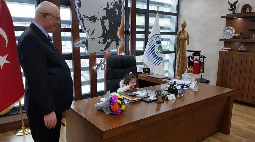 Kazım Kurt&rsquo;a Tatlı Ziyaret