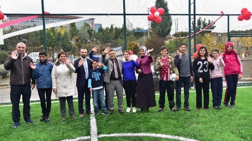 &Ccedil;ocuk Hakları G&uuml;n&uuml;&rsquo;nde &Ccedil;ocuklara Yeni Bir Sentetik Saha