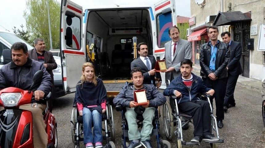 Başkan Bulutlar, &ldquo;engelliler İ&ccedil;in &Ouml;rnek &Ccedil;alışmalar Yapıldı&rdquo;