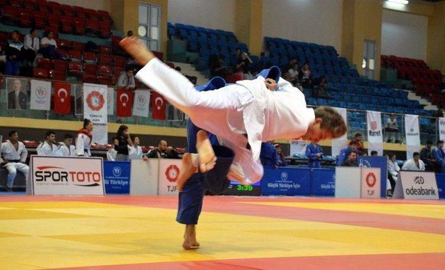 Manisalı Judoculardan Türkiye Derecesi