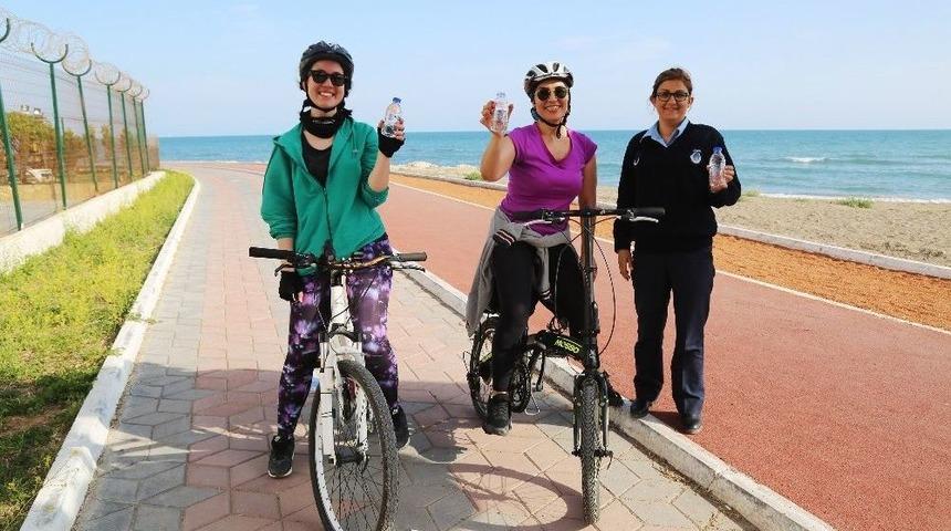 Mezitli Belediyesi&rsquo;nden Spor Yapana Su Desteği