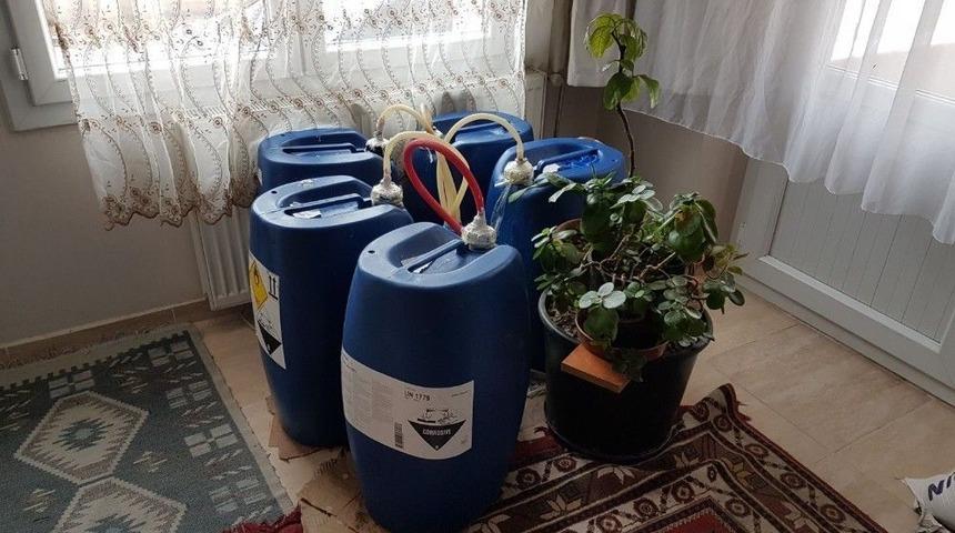 Uşak&rsquo;ta Ka&ccedil;ak İ&ccedil;ki Operasyonu