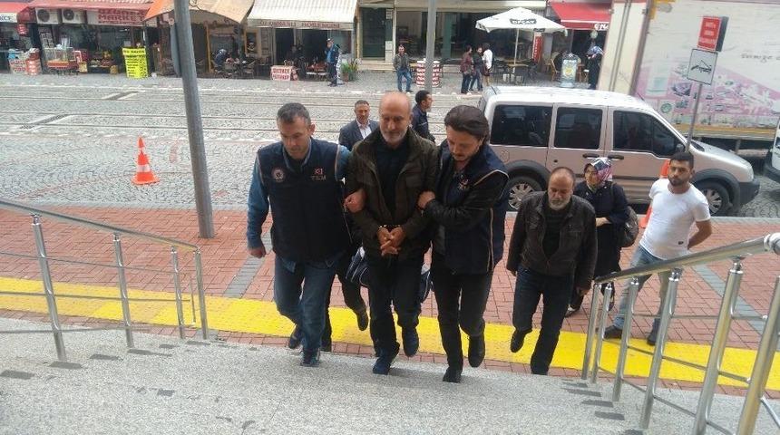 Sd Karttan İsmi &Ccedil;ıkan Eski Emniyet M&uuml;d&uuml;r&uuml; Adliyeye Sevk Edildi