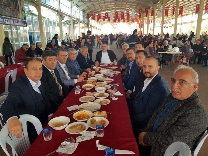 Keşkek Hayrında Buluşan Binlerce Kişi Şehitler İçin Dua Etti G1