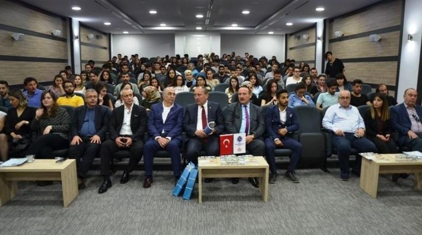 Biga&rsquo;da T&uuml;rkiye&rsquo;nin Dış Politikası Konuşuldu