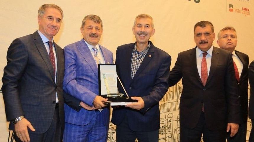 Arapgir Belediyesi&rsquo;ne Bir &Ouml;d&uuml;l Daha