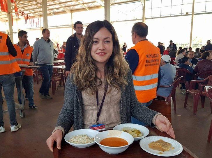 Keşkek Hayrında Buluşan Binlerce Kişi Şehitler İçin Dua Etti G5