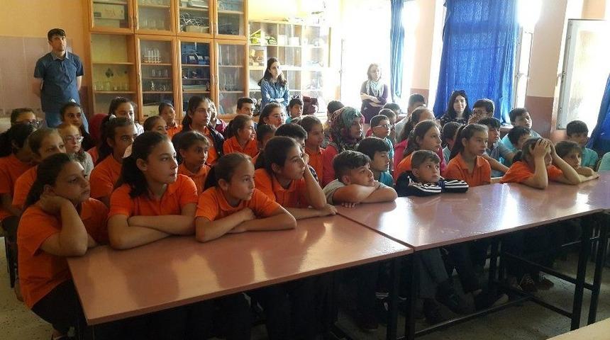 Kula&rsquo;da &Ouml;ğrencilere Uygulamalı Trafik Dersi