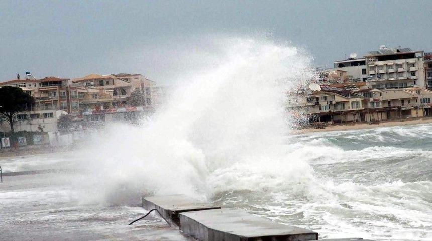 Denizlerde Fırtına Bekleniyor