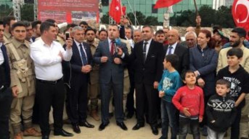 Zeytin Dalı Platformu Şehitlerimiz İ&ccedil;in 56 İlde 30 Bin Ara&ccedil;lık Konvoy Oluşturdu