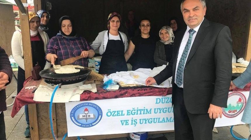 Başkan Ay Özel Öğrencilerle Bir Araya Geldi
