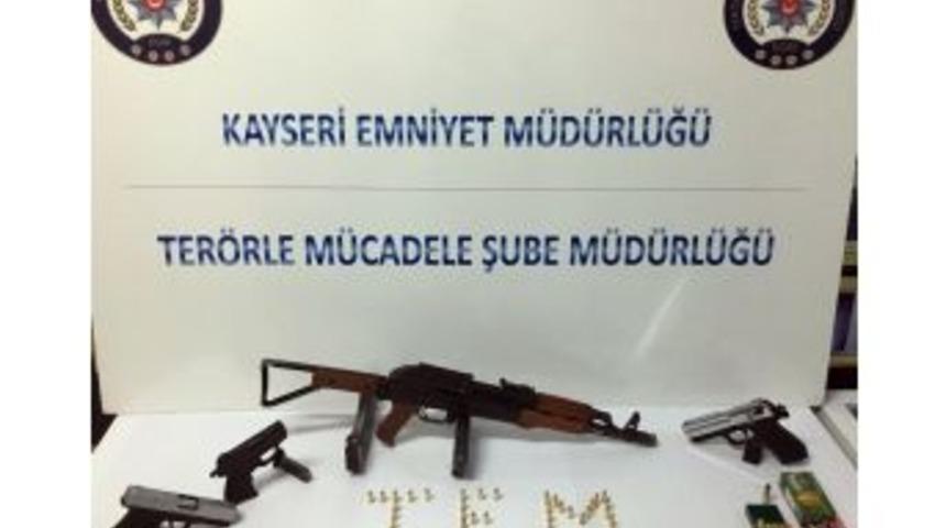 Kayseri&rsquo;de Kaleşnikof Operasyonu: 3 G&ouml;zaltı