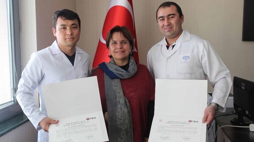 &Ouml;zbekistan Kemik İliği Nakli Merkezi Uzmanlarına Eğitim