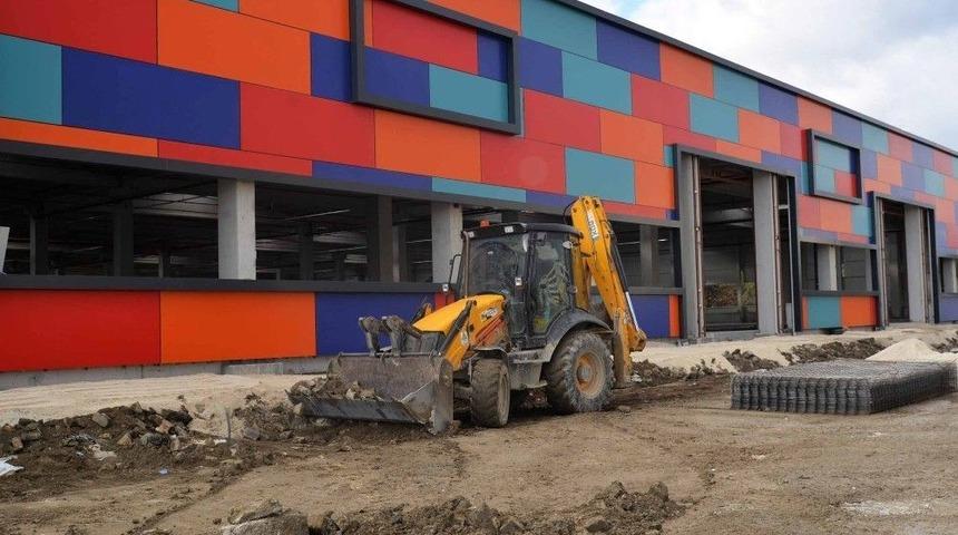 Kapalı Pazar Yıl Sonuna Hazır