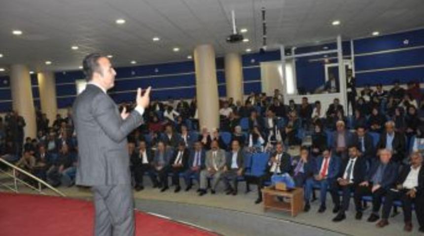 İşadamı Osman Yaşar Gen&ccedil;lerle Buluştu