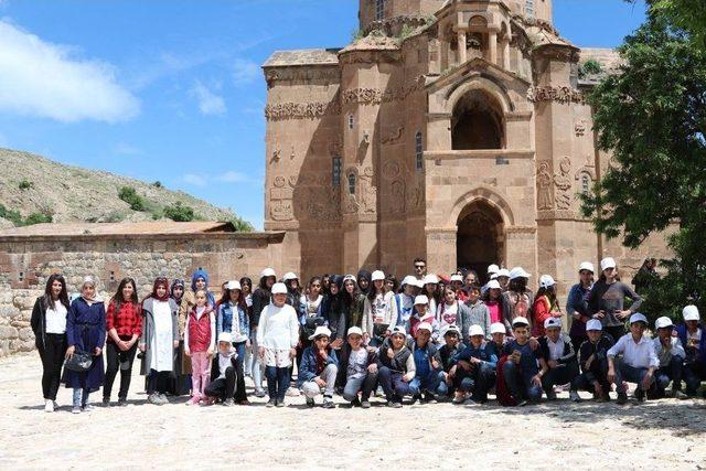 Özalp İlçesinde “sosyal Hayatta Ben De Varım” Proje Gezisi