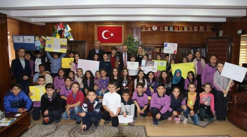 Başkan Şahin: &ldquo;&ccedil;ocuklarımız G&ouml;z Bebeklerimizdir&rdquo;