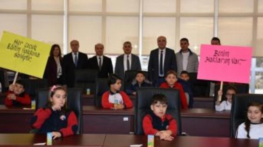 Om&uuml;&rsquo;de D&uuml;nya &Ccedil;ocuk Hakları G&uuml;n&uuml;