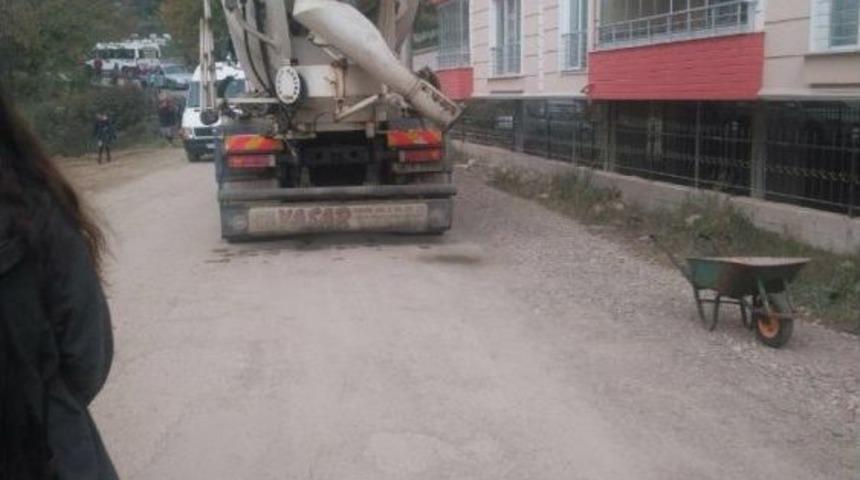 Beton Mikseri &Ouml;l&uuml;me Yol A&ccedil;tı