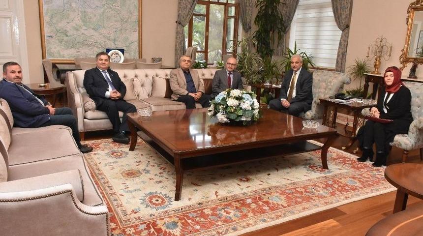 Trabzonlular Derneği Vali G&uuml;ven&ccedil;er&rsquo;i Hamsi Festivali&rsquo;ne Davet Etti