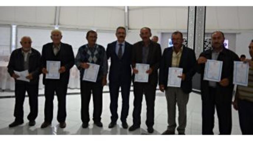 Turhal&rsquo;da Tapu Dağıtım T&ouml;reni D&uuml;zenlendi.