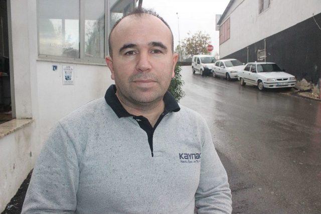 Tekstil İş&ccedil;isi Bulduğu 3 Bin Tl&rsquo;yi Sahibine Teslim İ&ccedil;in Bankaya Verdi 1