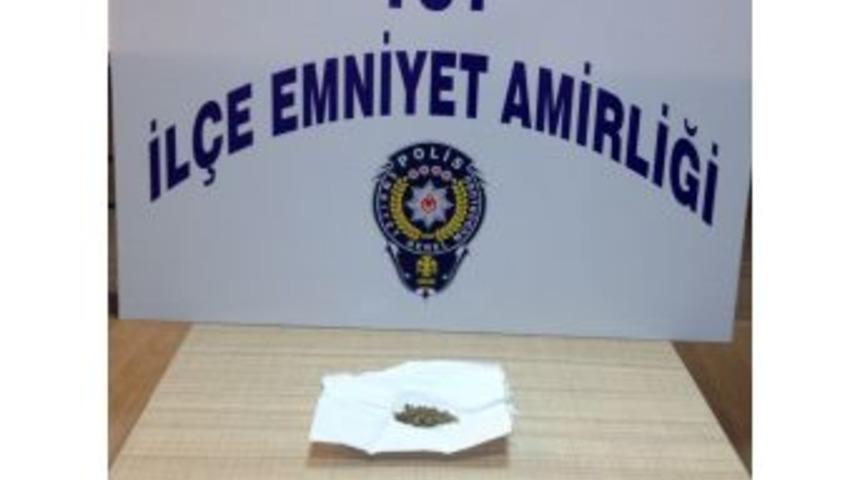 Yakalanan Cezaevi Firarisinden Esrar &Ccedil;ıktı