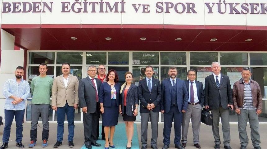 Ga&uuml;n&rsquo;de Madde Bağımlılığı Paneli