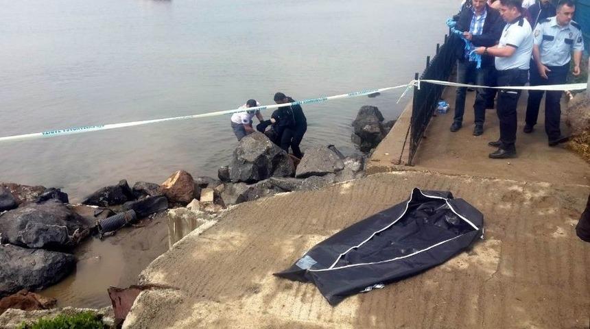 (&ouml;zel) Denizden Ceset &Ccedil;ıktı