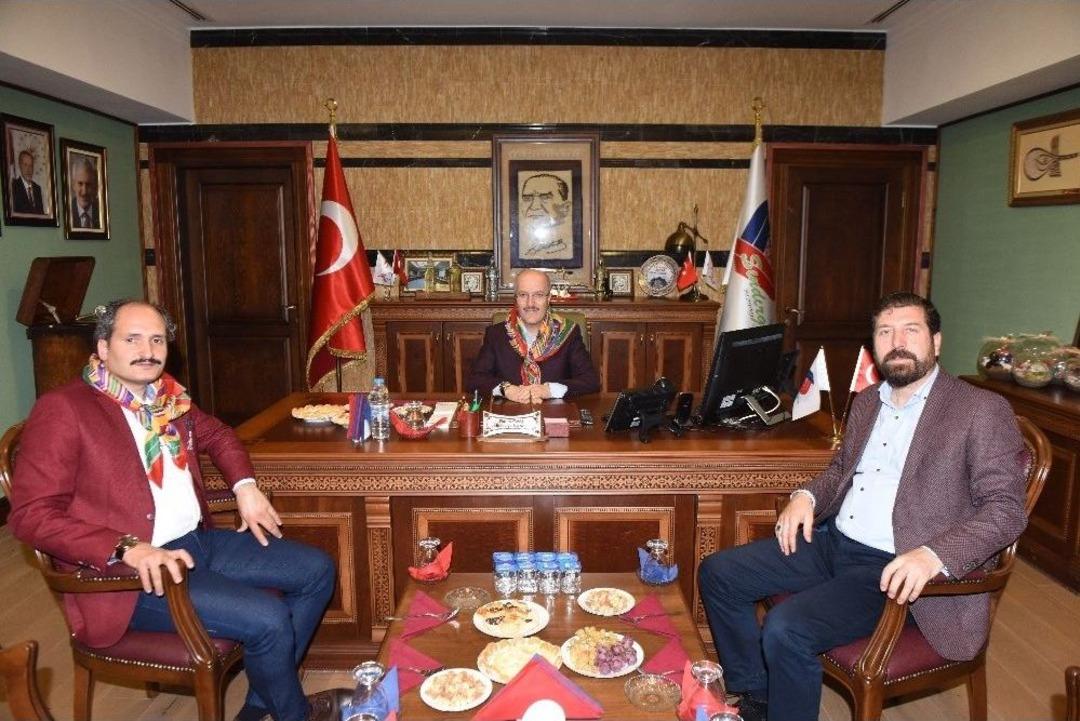 Kafaoğlu İl&ccedil;e Gezilerine Devam Ediyor