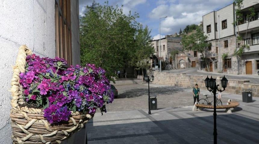 Tarihin Doğal Güzelliklerle Süslendiği İlçe Talas