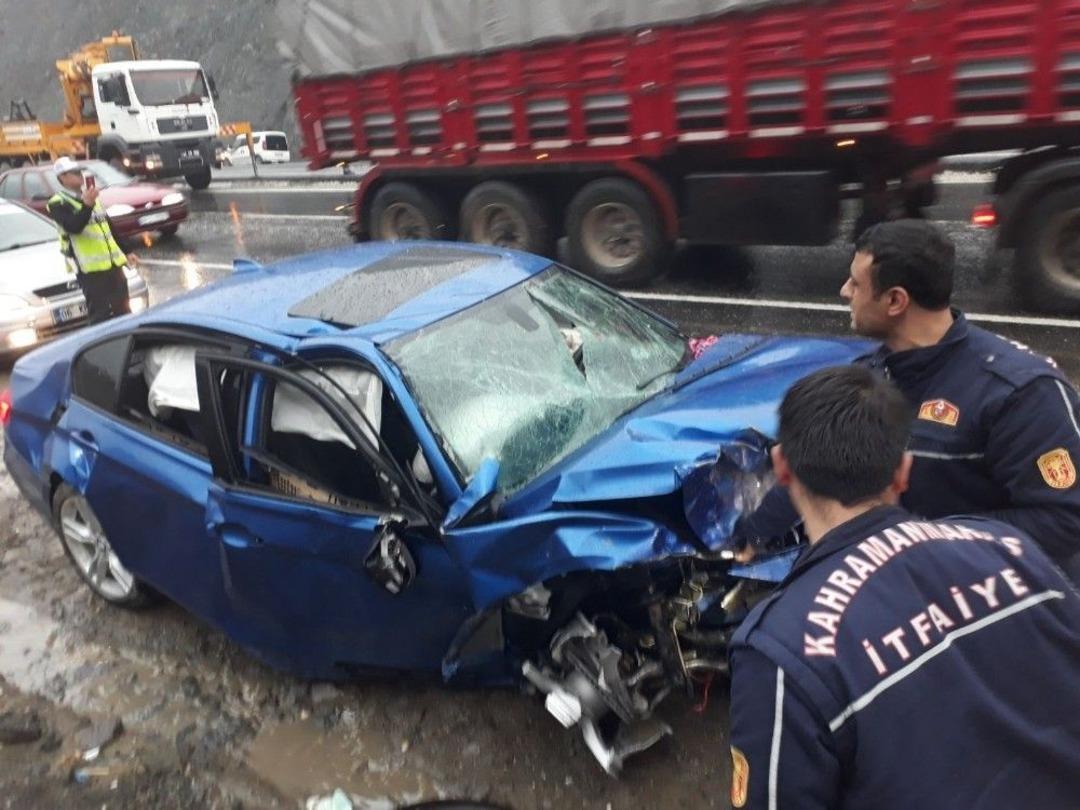 Kahramanmaraş&rsquo;ta Zincirleme Kaza: 1 &Ouml;l&uuml;,3 Yaralı