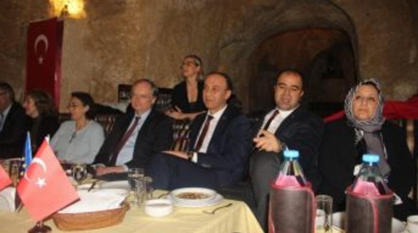 Ab T&uuml;rkiye Delegasyonu Başkanı B&uuml;y&uuml;kel&ccedil;i Christian Berger Şanlıurfa&rsquo;da