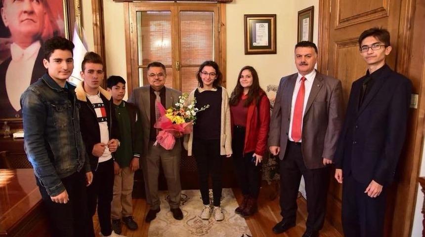 Başkan Yağcı, &Ccedil;ocuklarla Bir Araya Geldi