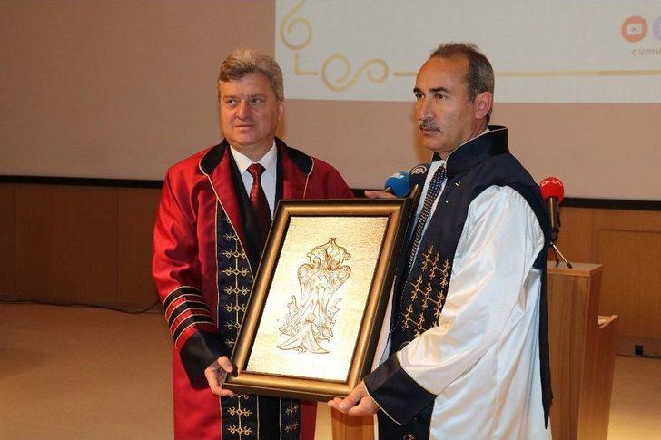 Makedonya Cumhurbaşkanı Ivanov’a Fahri Bilim Doktorluğu Unvanı G2