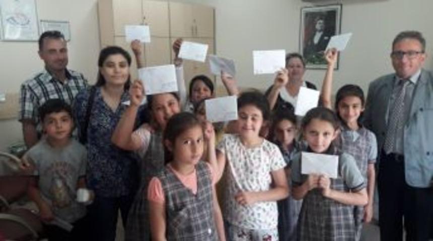 &Ouml;ğrenciler Annelerine Mektup Yazdı
