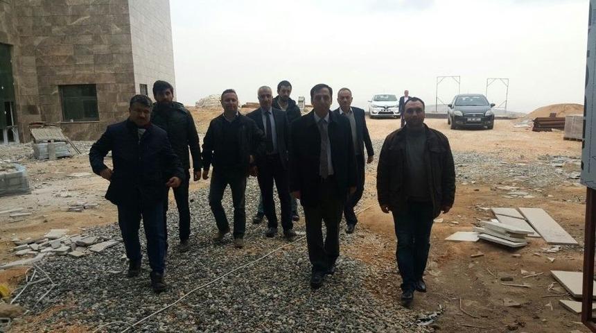 Mimarlık Fak&uuml;ltesi &Ouml;ğretim &Uuml;yeliğine Başvuran Olmadı