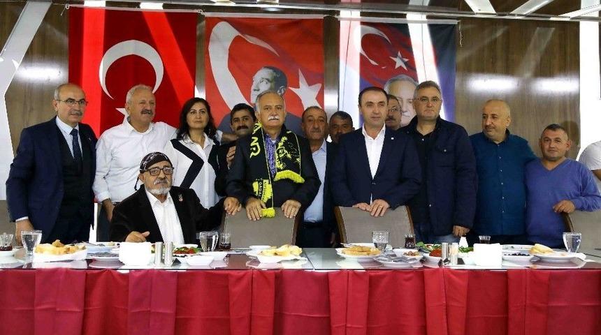 Başkan Karabağ Bayburtlularla Bir Araya Geldi