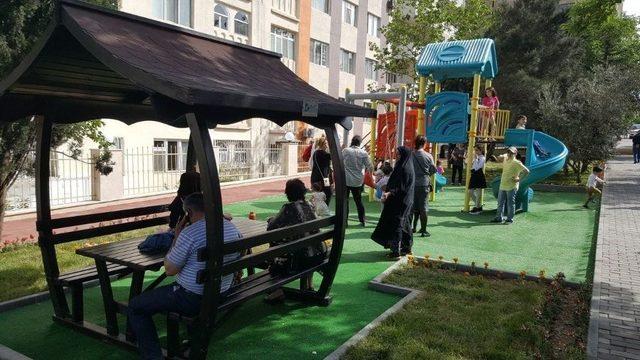 İzmit Belediyesi’nden Azerbaycan’a Park