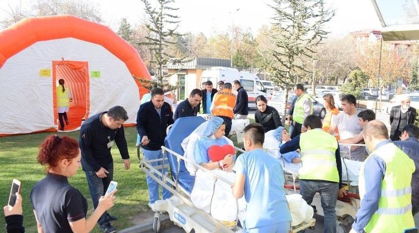 Acıbadem Kayseri Hastanesinde Kırmızı, Sarı Ve Yeşil Kod Tatbikatı