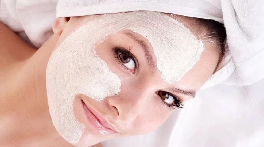 Melazma T&uuml;r&uuml; Cilt Lekelerinin Nedenleri Ve Tedavisi