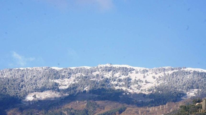 Aydın&rsquo;a Yılın İlk Karı D&uuml;şt&uuml;