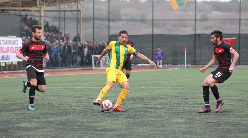 Altınova Belediyespor Şampiyonluğunu İlan Etti