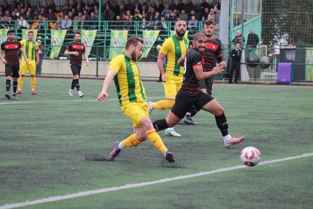 Altınova Belediyespor Şampiyonluğunu İlan Etti