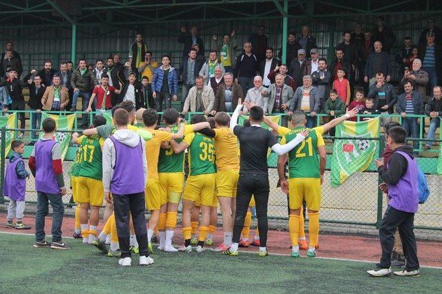 Altınova Belediyespor Şampiyonluğunu İlan Etti