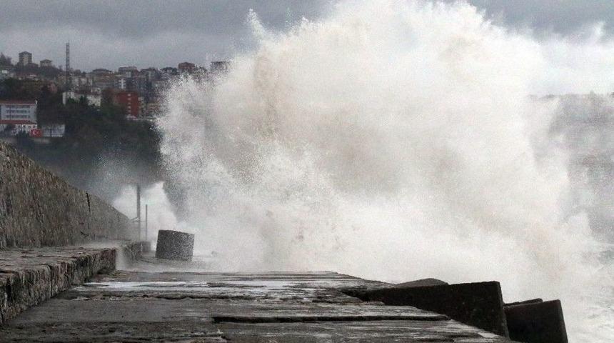 Zonguldak&rsquo;ta Dev Dalgalar