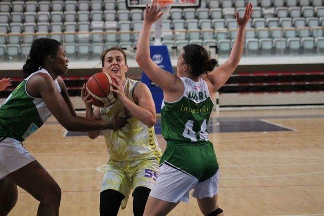 Türkiye Kadınlar Basketbol Ligi: Yalova Vıp: 63 - Urla Belediyesi: 69