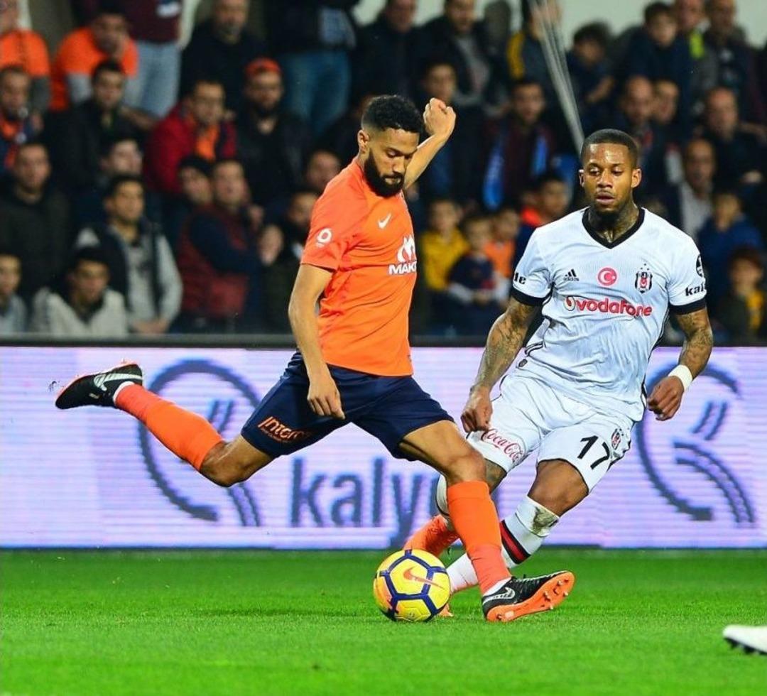 Spor Toto S&uuml;per Lig: Medipol Başakşehir: 1 - Beşiktaş: (ilk Yarı)